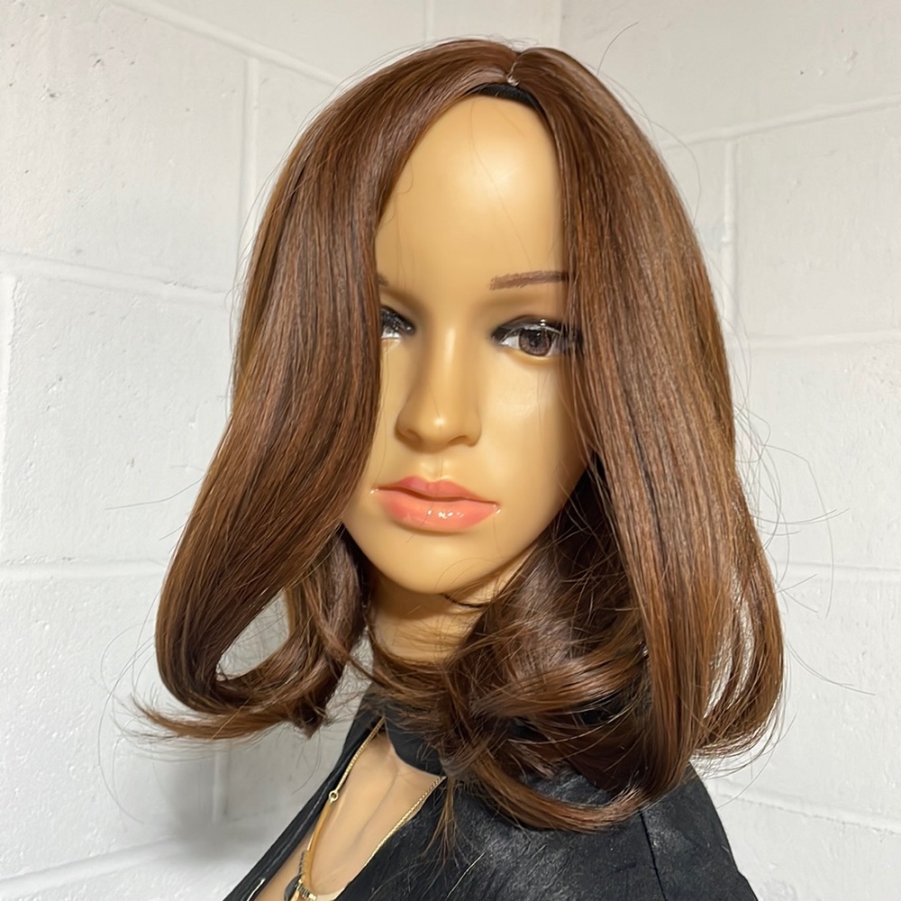 NWT 12” AUBURN wig Psaki chestnut dark brown subtle baby lights ginger redhead